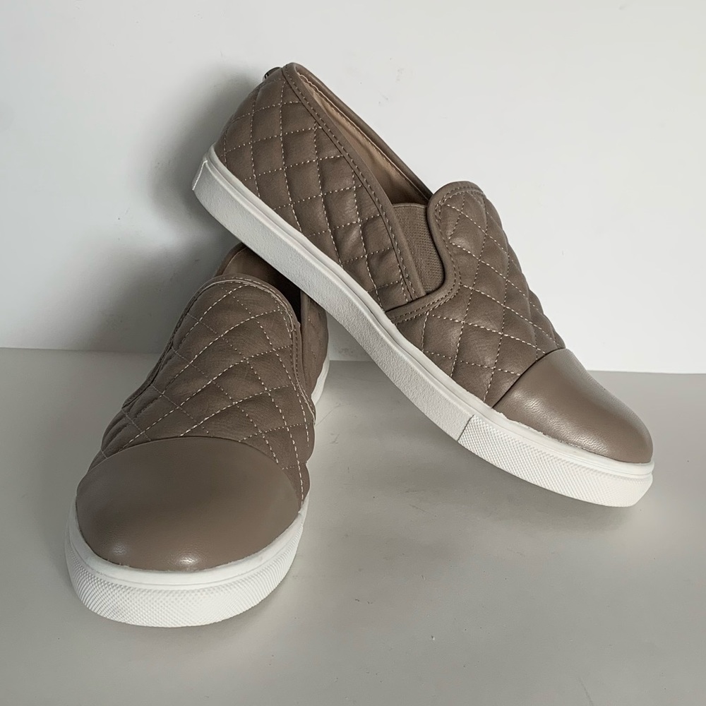 Steve Madden Women’s Ecentric-q Platform